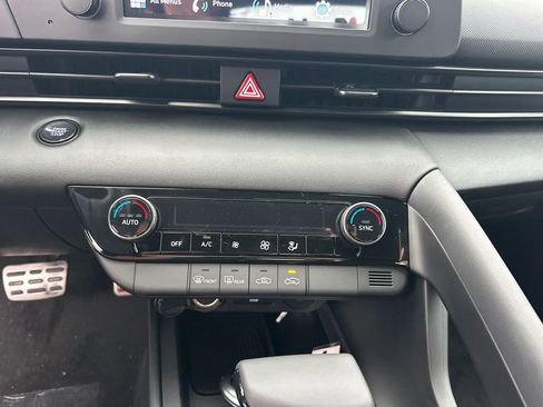 New 2026 Hyundai Elantra Sport image 29