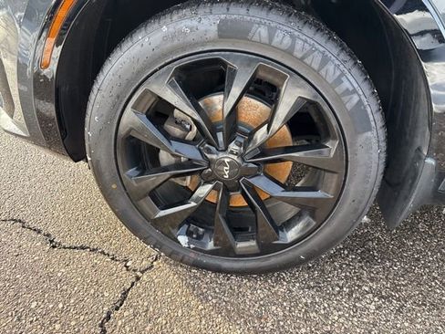 Certified 2022 Kia Sorento SX image 8