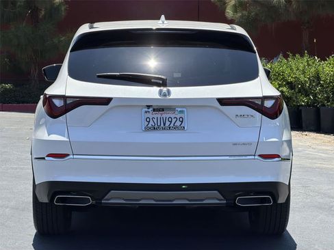 Used 2025 Acura MDX SH-AWD image 6