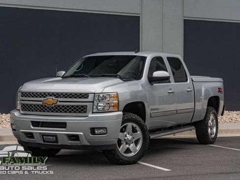 Used 2013 Chevrolet Silverado 2500 LTZ w/ LTZ Plus Package AWD/4WD image 1