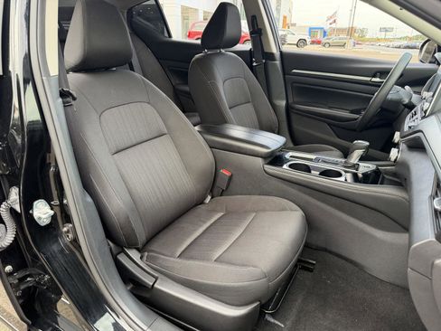 Used 2023 Nissan Altima 2.5 SV image 19