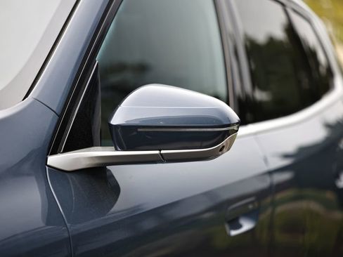 New 2026 BMW X3 xDrive30 w/ Premium Package AWD/4WD image 11