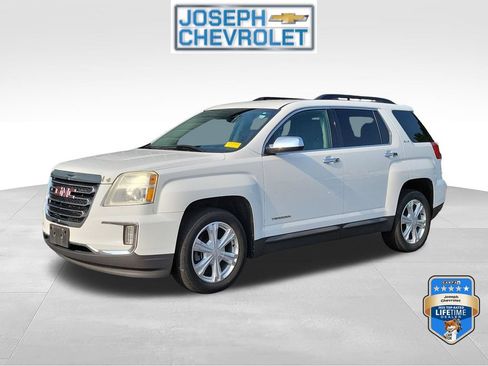 Used 2017 GMC Terrain SLE w/ Chrome Edition FWD image 2
