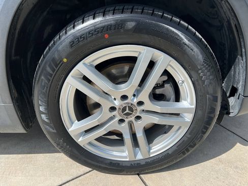 Used 2023 Mercedes-Benz GLA 250 w/ Premium Package image 5