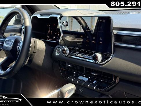 Used 2024 GMC Canyon Elevation w/ Elevation Premium Package AWD/4WD image 12