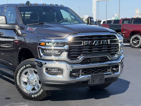 New 2026 RAM 2500 Tradesman AWD/4WD image 5