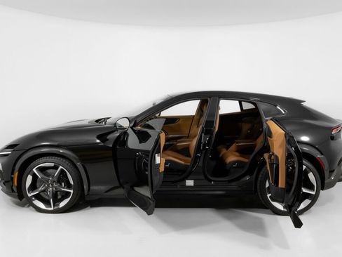 Certified 2024 Ferrari Purosangue image 40