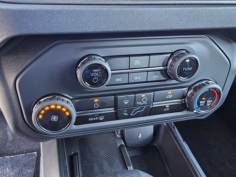 New 2026 Ford Bronco 4-Door AWD/4WD image 30
