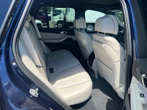 Used 2026 BMW X5 xDrive40i AWD/4WD image 17
