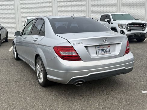 Used 2013 Mercedes-Benz C 250 Sedan image 3