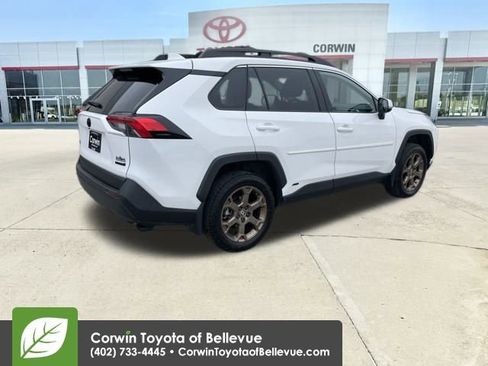 Used 2023 Toyota RAV4 AWD Hybrid image 5