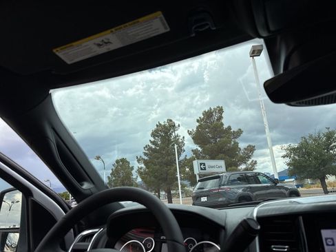 New 2025 RAM 2500 Big Horn AWD/4WD image 39