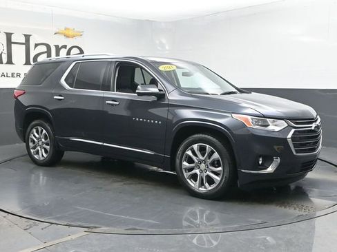 Used 2021 Chevrolet Traverse Premier w/ LPO, Floor Liner Package AWD/4WD image 6