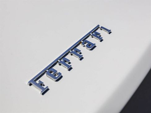 Used 2015 Ferrari California T RWD image 23