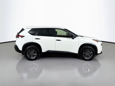 Used 2021 Nissan Rogue S AWD/4WD image 12
