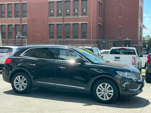 Used 2017 Lincoln MKX Reserve AWD/4WD image 3