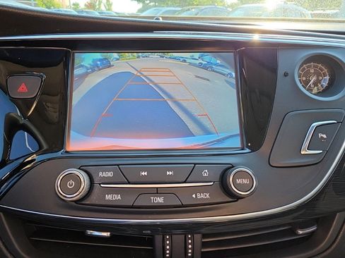 Used 2017 Buick Envision Essence FWD image 21
