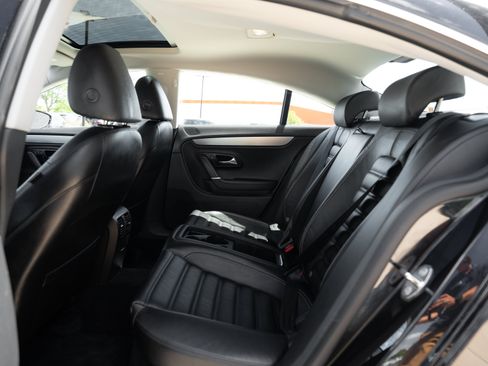 Used 2009 Volkswagen CC Luxury FWD image 22
