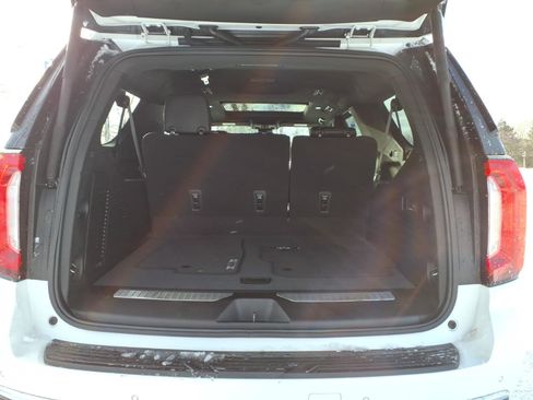 Certified 2023 GMC Yukon XL Denali image 10