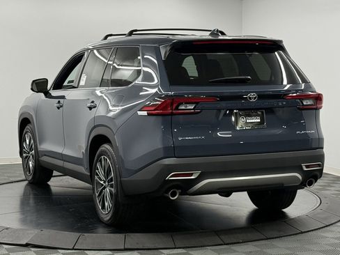 New 2026 Toyota Grand Highlander AWD Hybrid image 10