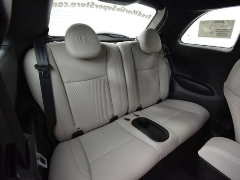 New 2025 FIAT 500 e image 18