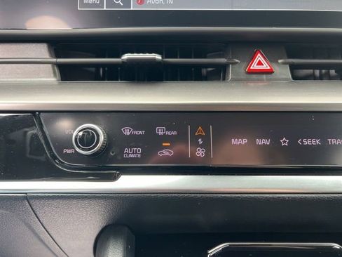 Certified 2023 Kia Sportage EX w/ EX Premium Package image 23