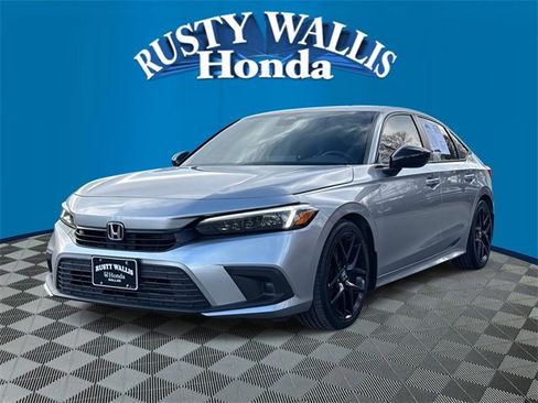 Used 2022 Honda Civic Sport image 4