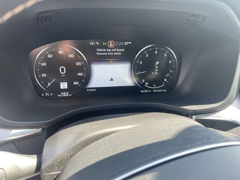 Used 2019 Volvo XC60 T5 R-Design w/ Protection Package Premier FWD image 14