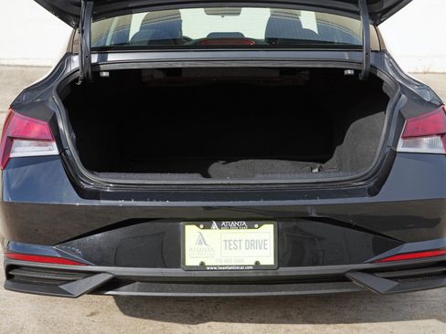 Used 2021 Hyundai Elantra SEL FWD image 9
