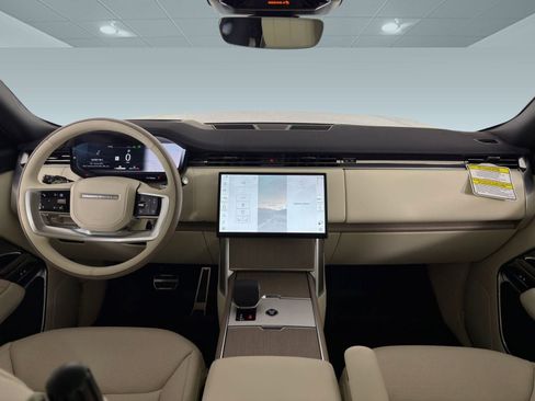 Used 2026 Land Rover Range Rover SE image 14