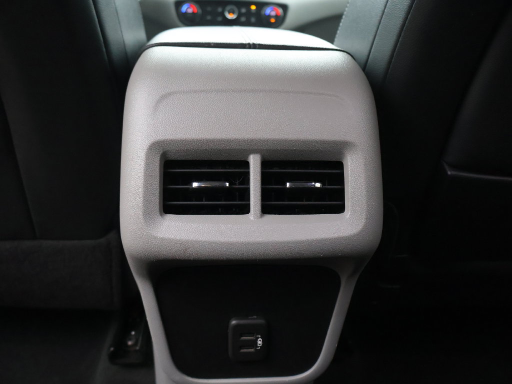 Certified 2024 GMC Terrain SLT FWD image 11