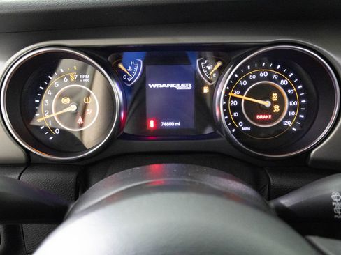 Used 2021 Jeep Wrangler Unlimited Sport image 23