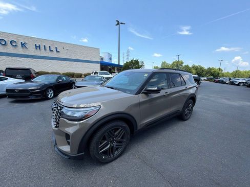 New 2026 Ford Explorer ST w/ Sun And Sound Package AWD/4WD image 18