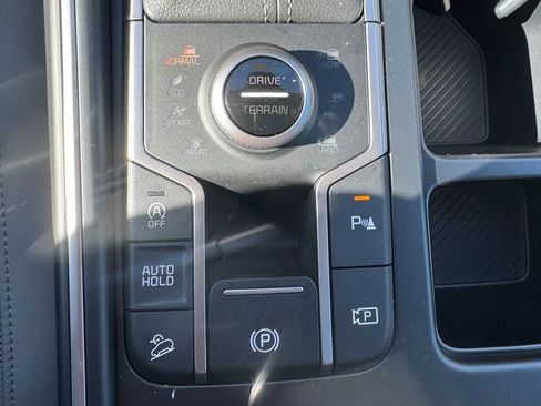 New 2026 Kia Sorento S w/ S Panoramic Sunroof Package image 30