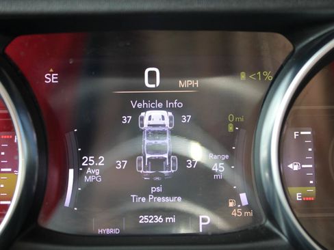 Used 2023 Jeep Wrangler Unlimited Sahara w/ Cold Weather Group AWD/4WD image 22