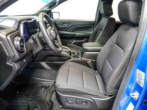Certified 2024 Chevrolet Colorado Trail Boss w/ Technology Package AWD/4WD image 12