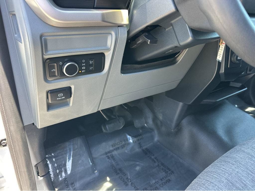 Used 2022 Ford F150 XL w/ Trailer Tow Package RWD image 28
