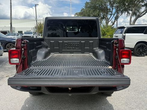 Used 2021 Jeep Gladiator Sport AWD/4WD image 14