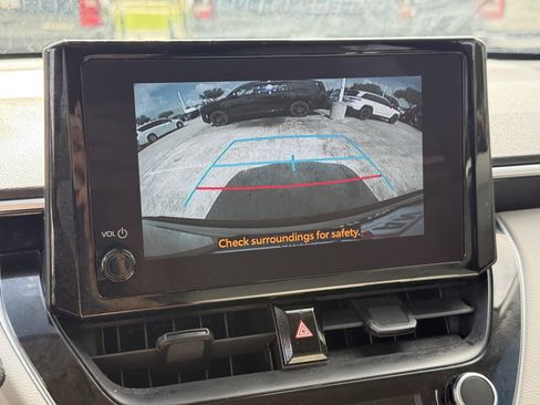 Used 2024 Toyota Corolla Cross LE FWD image 22