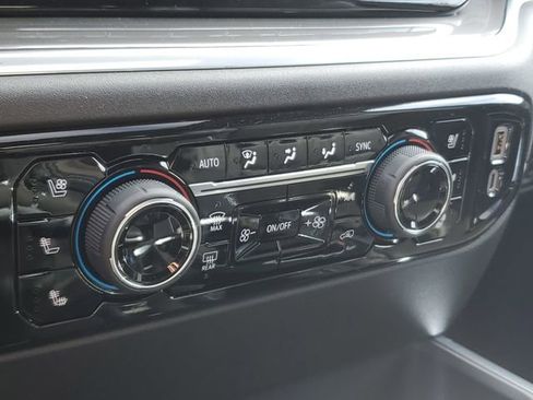 New 2026 Chevrolet Silverado 1500 High Country AWD/4WD image 31