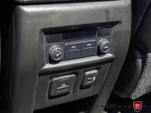 Used 2020 Chevrolet Traverse RS w/ LPO, 'HIT The Road' Package AWD/4WD image 39