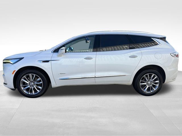 Used 2023 Buick Enclave Avenir w/ Avenir Technology Package AWD/4WD image 2