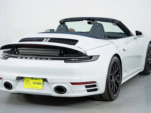 Used 2022 Porsche 911 Carrera image 46