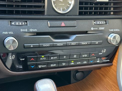 Used 2016 Lexus RX 350 FWD 4dr w/ Premium Package image 18