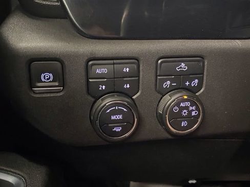 Used 2023 Chevrolet Silverado 1500 LT Trail Boss w/ Protection Package AWD/4WD image 29
