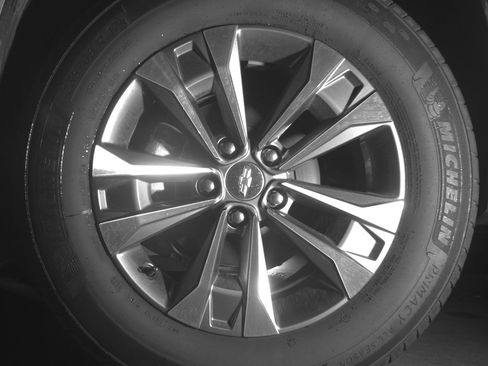 Used 2025 Chevrolet Equinox LT image 14