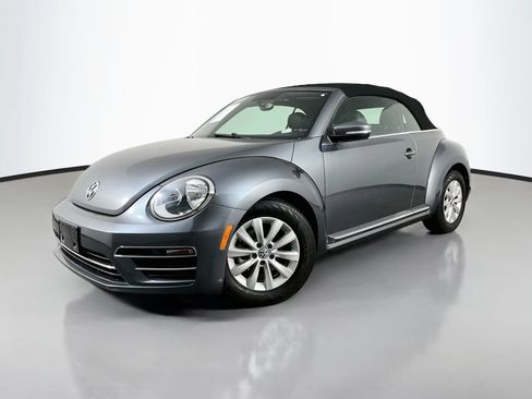 Used 2018 Volkswagen Beetle 2.0T S FWD image 1