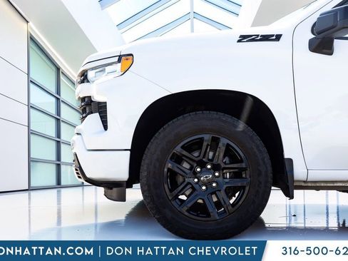 Used 2023 Chevrolet Silverado 1500 RST AWD/4WD image 31