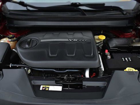 Used 2016 Jeep Cherokee Limited image 28