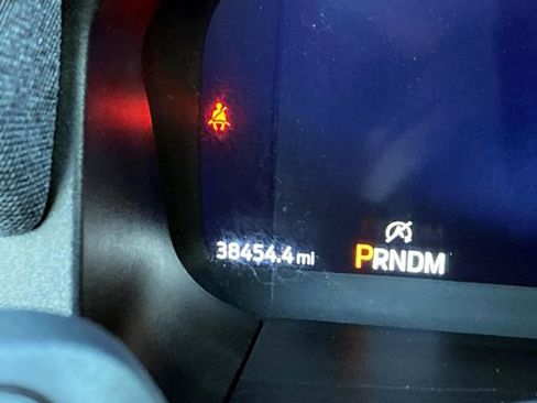 Used 2025 Ford Explorer ST image 31